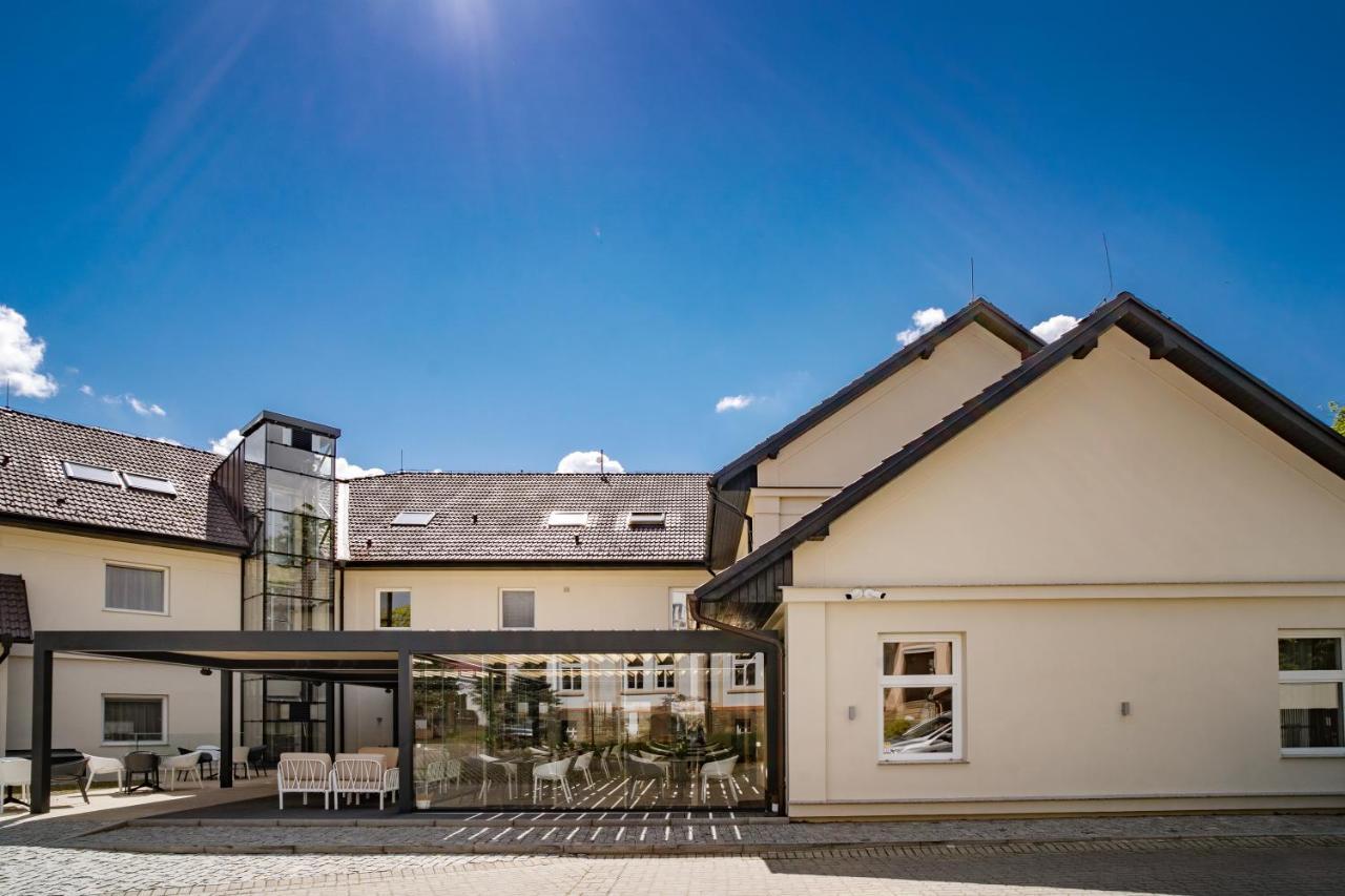 Hotel U Kaplicky Pisek  Exterior photo